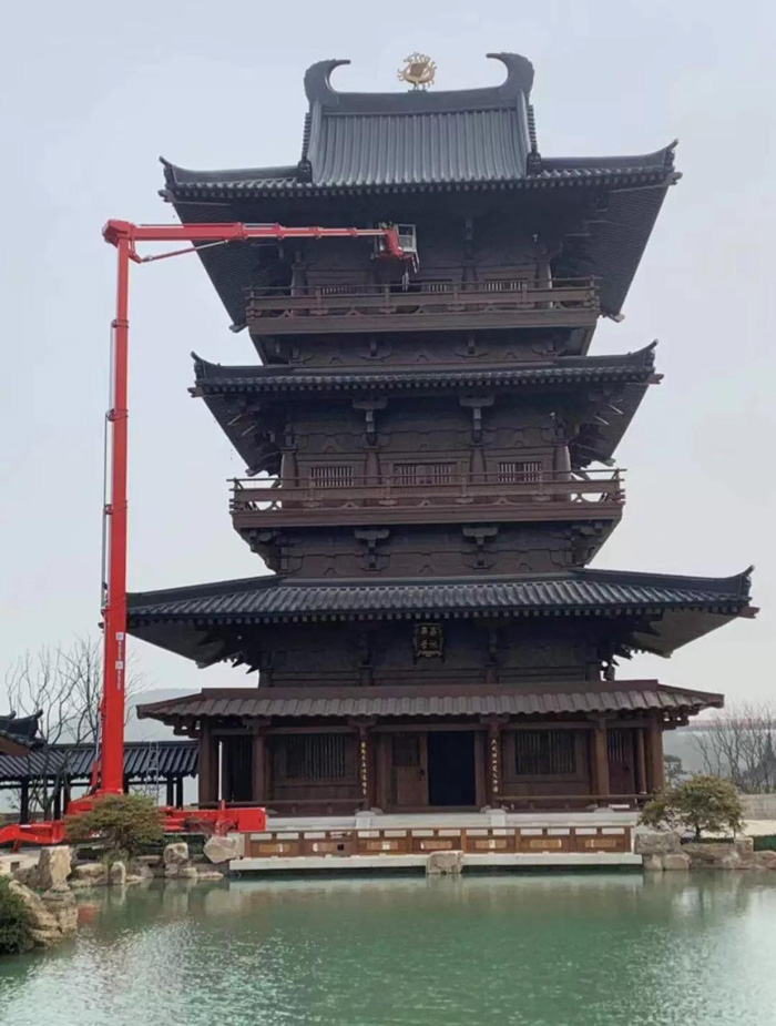 点亮世界级“山地花园群”-BJL登录|中国有限公司官网
在江苏园博园留下众彩画卷-1.jpg